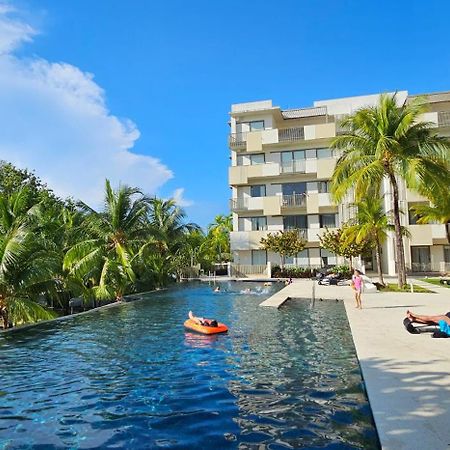 By The Sea Beach Luxury Resort - Batu Feringgi Ngoại thất bức ảnh