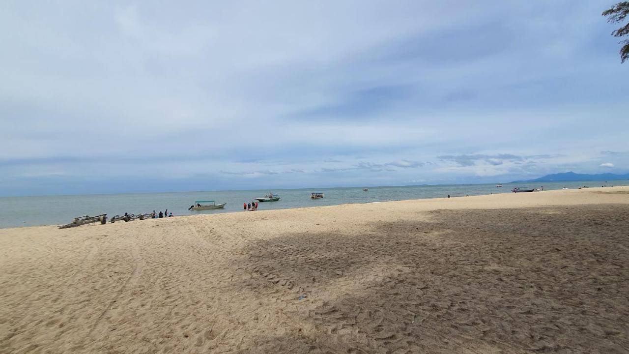 By The Sea Beach Luxury Resort - Batu Feringgi Ngoại thất bức ảnh