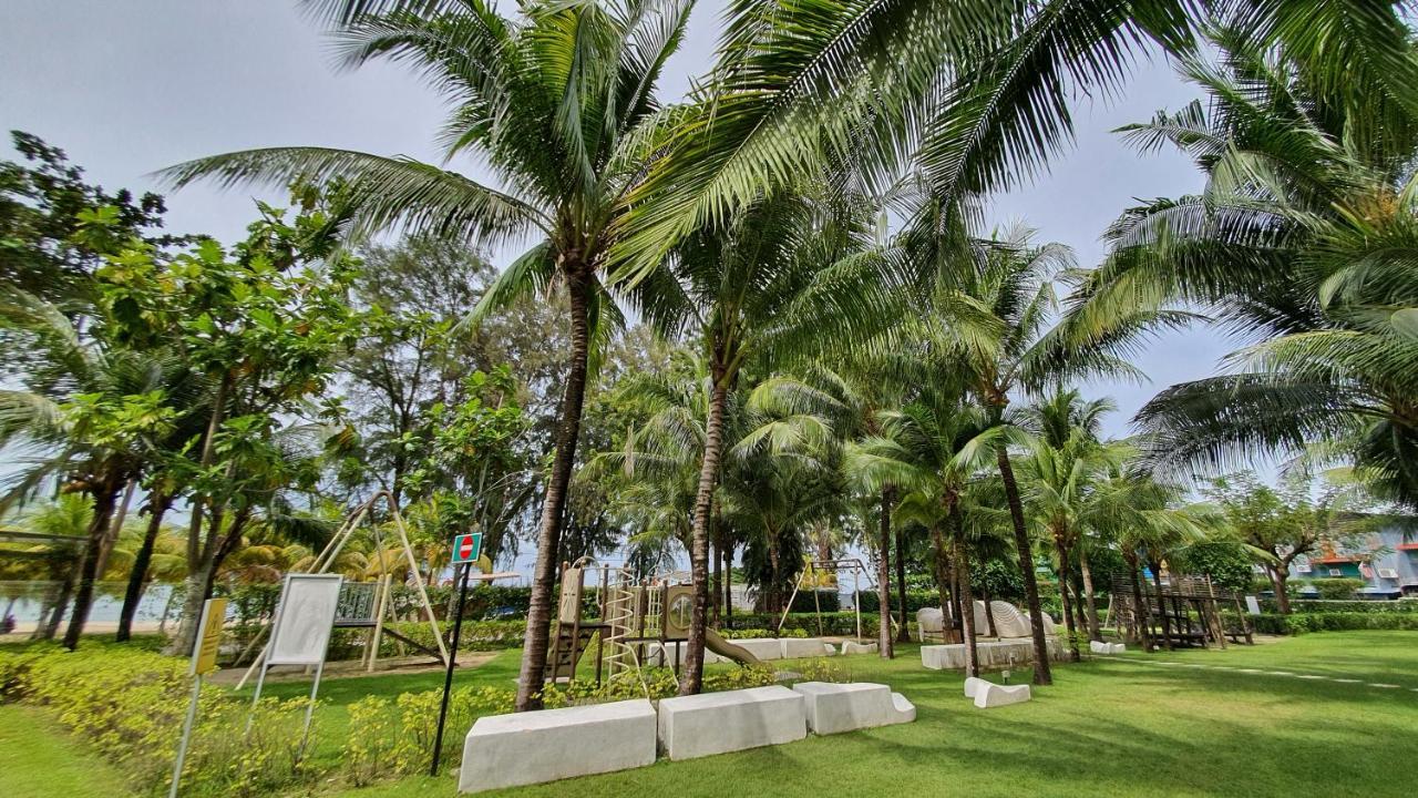 By The Sea Beach Luxury Resort - Batu Feringgi Ngoại thất bức ảnh