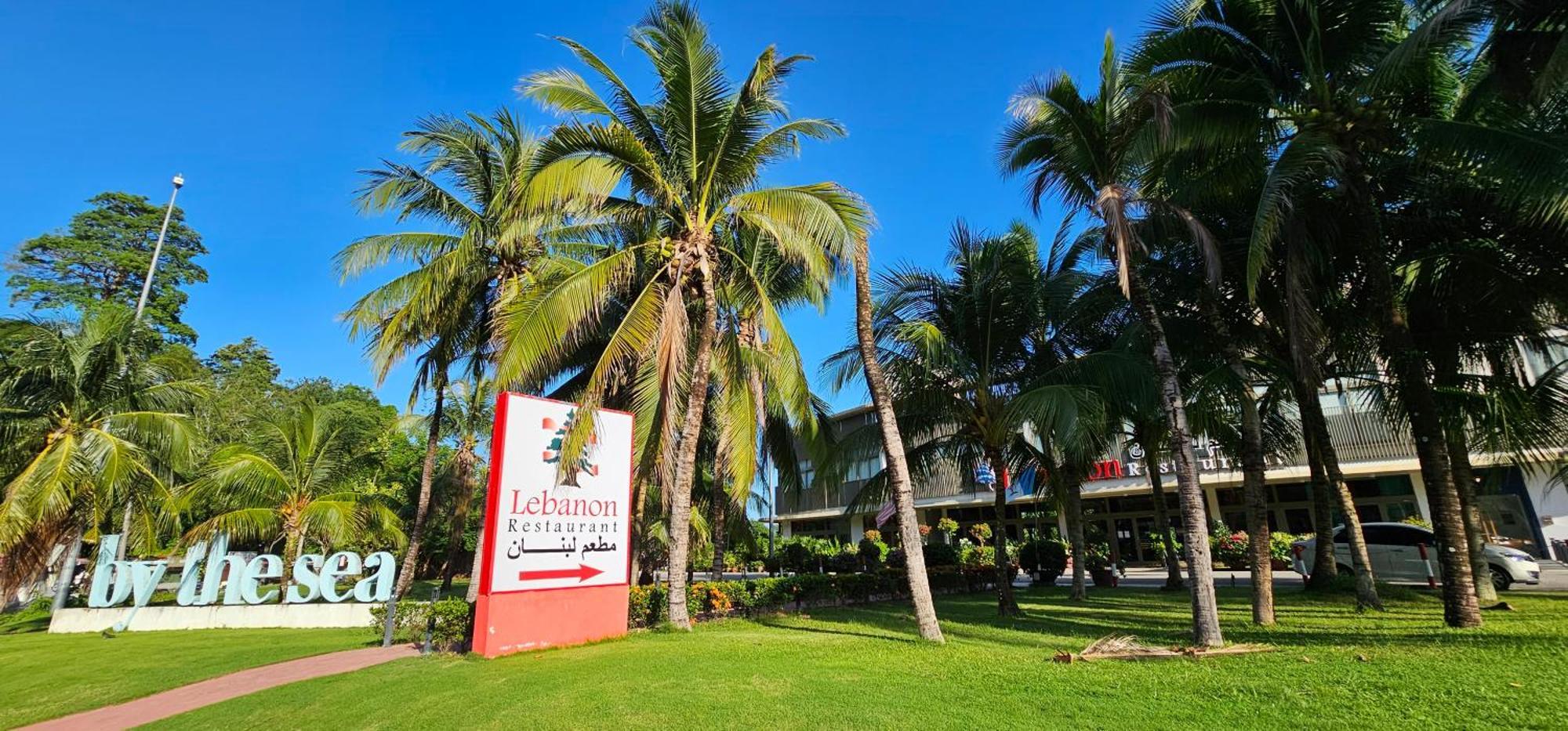 By The Sea Beach Luxury Resort - Batu Feringgi Ngoại thất bức ảnh