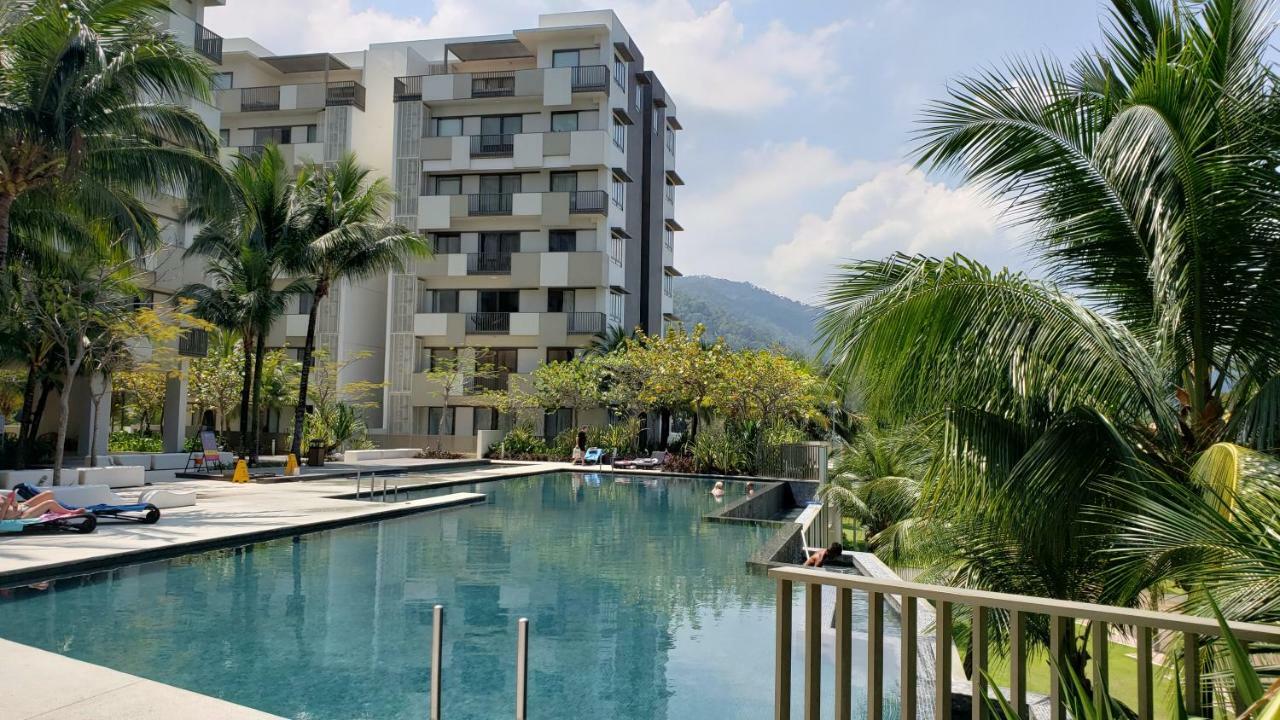 By The Sea Beach Luxury Resort - Batu Feringgi Ngoại thất bức ảnh