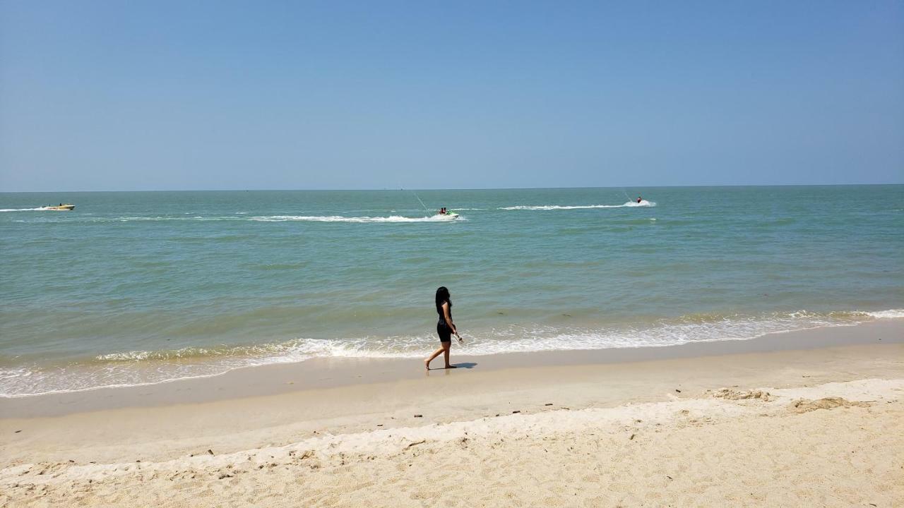By The Sea Beach Luxury Resort - Batu Feringgi Ngoại thất bức ảnh
