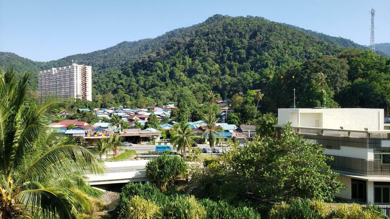 By The Sea Beach Luxury Resort - Batu Feringgi Ngoại thất bức ảnh