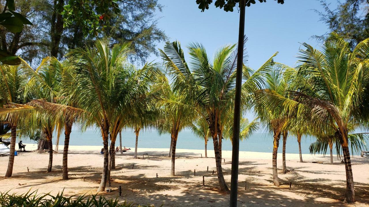 By The Sea Beach Luxury Resort - Batu Feringgi Ngoại thất bức ảnh