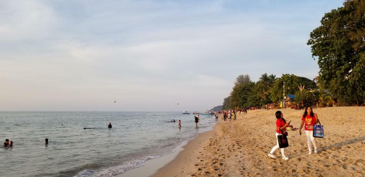 By The Sea Beach Luxury Resort - Batu Feringgi Ngoại thất bức ảnh